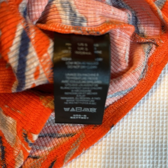 Urban Outfitters Cropped Top Bright Orange Style Tie Die Size S P - Picture 7 of 11